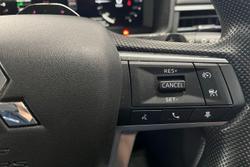 2025 Mitsubishi Outlander ES