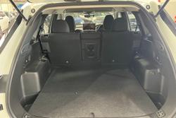 2025 Mitsubishi Outlander ES