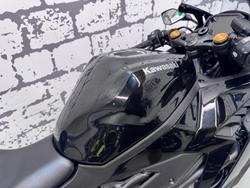 2025 Kawasaki Ninja ZX-4R Ninja Black