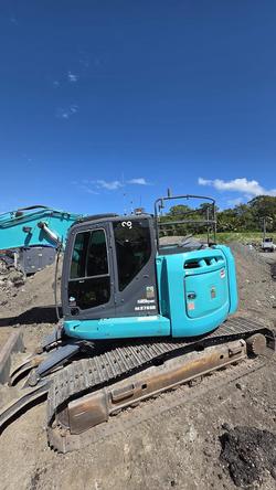 2023 Kobelco Sk270