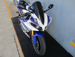 2014 Yamaha YZF-R1 BLUE