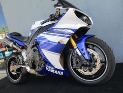 2014 Yamaha YZF-R1 BLUE