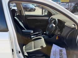 2014 MITSUBISHI OUTLANDER ES (4x4) ZJ MY14 WHITE
