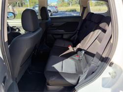 2014 MITSUBISHI OUTLANDER ES (4x4) ZJ MY14 WHITE