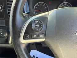 2014 MITSUBISHI OUTLANDER ES (4x4) ZJ MY14 WHITE