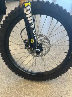 2025 Surron LIGHT BEE X GREEN