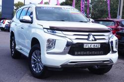 2022 Mitsubishi Pajero Sport GLX