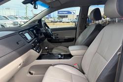 2017 Kia Carnival Platinum