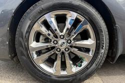 2017 Kia Carnival Platinum