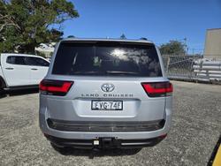 2022 Toyota Landcruiser VX