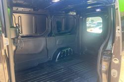 2017 Renault Trafic Formula Edition X82 Jet Black