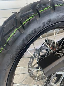 2025 Surron ULTRA BEE R BLACK