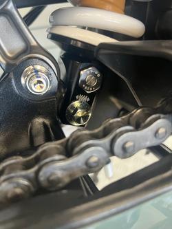 2025 Surron ULTRA BEE R BLACK