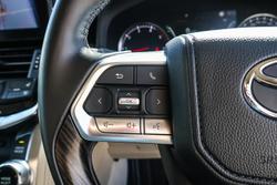 2024 Toyota Landcruiser VX