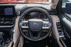 2024 Toyota Landcruiser VX