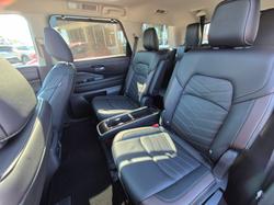 2024 Nissan Pathfinder Ti-L