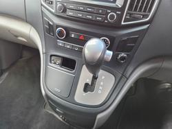 2018 Hyundai iLoad (No Badge)