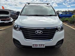 2018 Hyundai iLoad (No Badge)