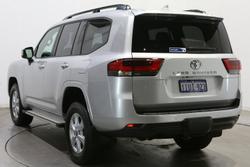 2023 Toyota Landcruiser GXL