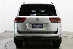 2023 Toyota Landcruiser GXL