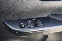 2023 Toyota Hilux SR