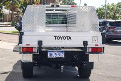 2023 Toyota Hilux SR