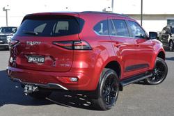 2024 Isuzu MU-X LS-T