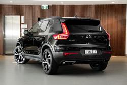 2018 Volvo XC40 T5 R-Design