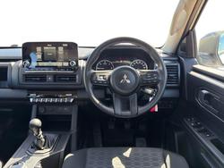 2025 Mitsubishi Triton GLX