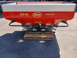 2025 Vicon Ro-M 1550 Red