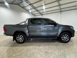 2020 Toyota Hilux SR5