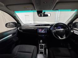 2020 Toyota Hilux SR5