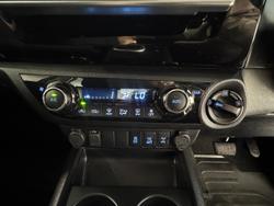 2020 Toyota Hilux SR5