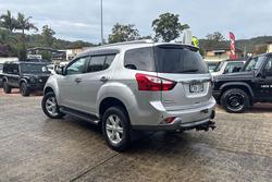 2015 Isuzu MU-X LS-T