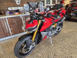 2025 Ducati Streetfighter V2 S