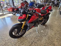 2025 Ducati Streetfighter V2 S