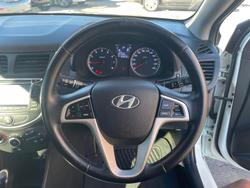2013 Hyundai Accent SR RB3 Crystal White