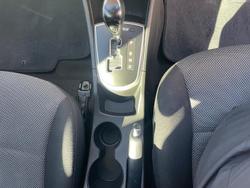 2013 Hyundai Accent SR RB3 Crystal White