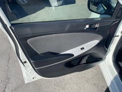 2013 Hyundai Accent SR RB3 Crystal White