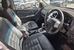2021 Isuzu MU-X LS-T