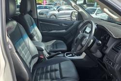 2021 Isuzu MU-X LS-T