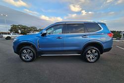 2022 LDV D90 Executive