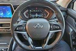 2022 LDV D90 Executive