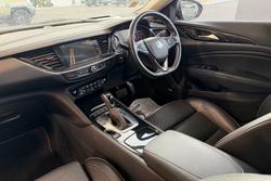 2019 Holden Calais V