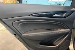 2019 Holden Calais V