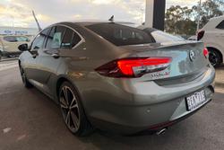 2019 Holden Calais V