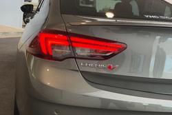 2019 Holden Calais V