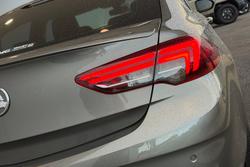 2019 Holden Calais V