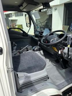 2025 Hino 300 Series 616 Tipper