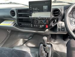 2025 Hino 300 Series 616 Tipper